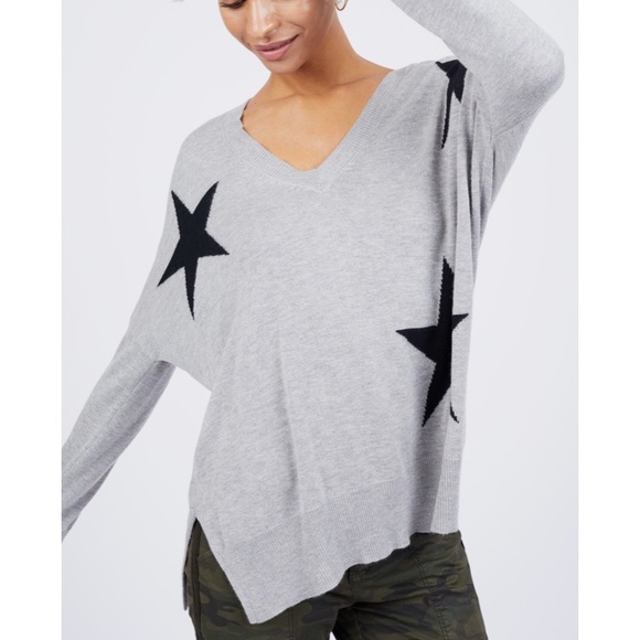 Kut from the Kloth Sweaters - NWT 🌟Polly Star Sweater